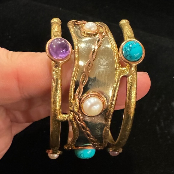 Stone Pearl Bangle Bracelet - Picture 12 of 13